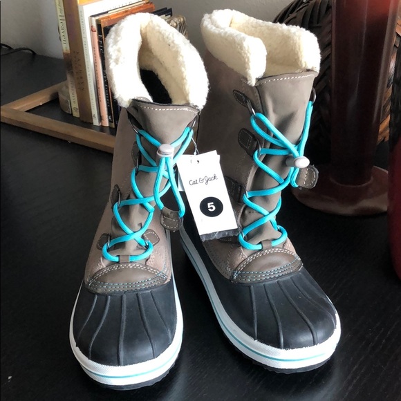 Cat & Jack Weather Resistant Boots - Picture 4 of 8